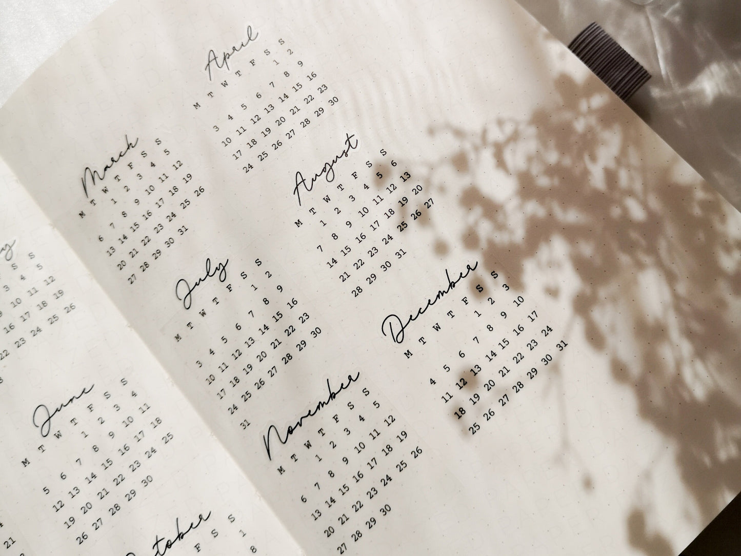 Medium Monthly Scripts - MELLOW Font